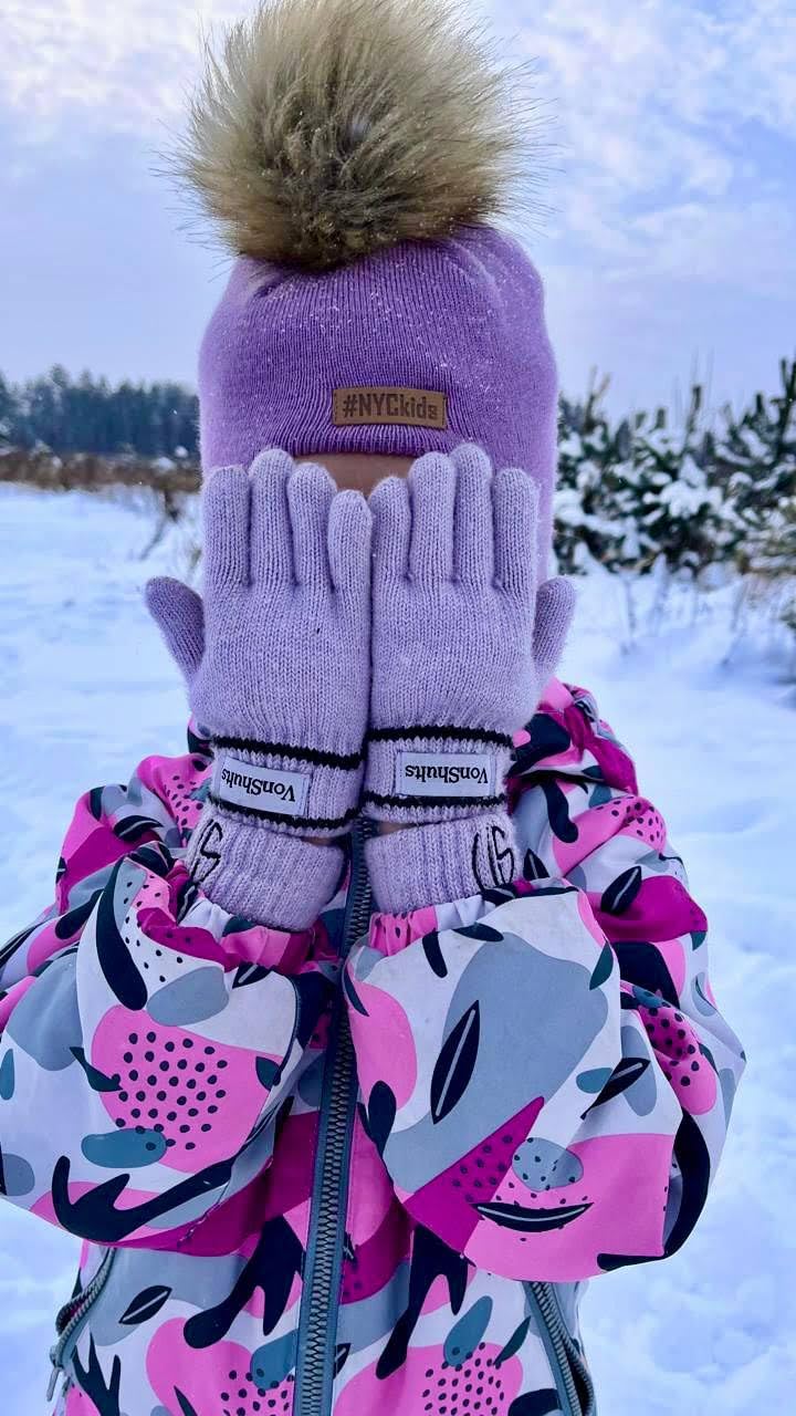 VonShults Merino Wool Winter Gloves Kids Teens with Wrist Strap Strings No Clips - Never-Lose Warm Cold Weather Mittens with Band Cord