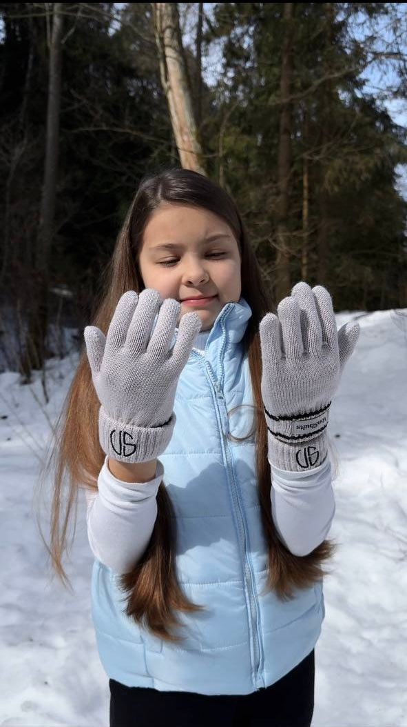 VonShults Merino Wool Winter Gloves Kids Teens with Wrist Strap Strings No Clips - Never-Lose Warm Cold Weather Mittens with Band Cord
